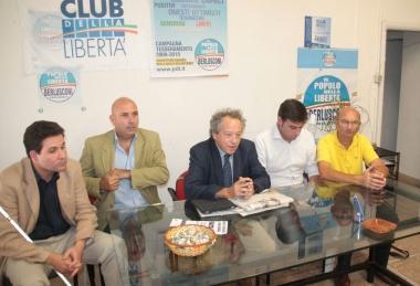 Fagiolini (primo a sinistra) e Ciacchini (primo a dx), i due aggrediti