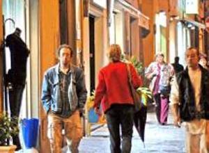 Domenica negozi aperti in centro