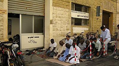 Fine del Ramadan, i musulmani: "Serve una moschea anche a Livorno"