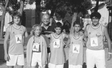 <b>CASINE</b> sinistra: Daniele Di Chiara, Guido Fiore, Enrico Bientinesi (allenatore), Andrea Rossetti, Alberto Izzo, Federico Bucalossi 