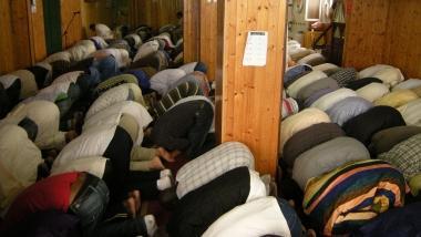 La preghiera dei musulmani per la fine del Ramadan 
