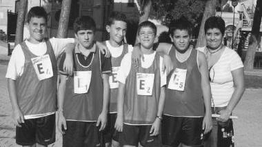 <b>CENTRO</b> da sinistra: Samuele Cerri, Dario Zummo, Manuel Vecchio Alessio Montella, Giovanni Del Prete, Francesca Alessi (allenatore)