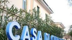 <b>CLINICA.</b> La casa di cura San Camillo a Vittoria Apuana: con 200 dipendenti è la più grande della Toscana ed è gestita dalla Versilia Righi, detenuta al 100% dai camilliani