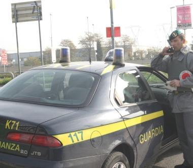 Una pattuglia della Guardia di finanza 