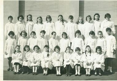 Mantellate anni 60, appello per una classe