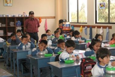 <b>BAMBINI.</b> Studiano in unaula lontana 