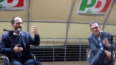 Enrico Rossi intervistato sul palco della festa del Pd