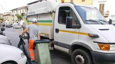 Rifiuti ancora polemica su costi e qualità del servizio