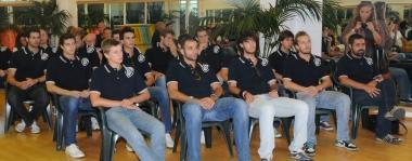 Giocatori e dirigenti di Arca Impresa alla presentazione 