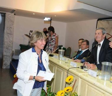 <b>PREMIATA.</b> Paola Mastrocola riceve il riconoscimento 