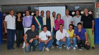 Il sindaco Occhipinti con gli addetti ai lavori durante l’inaugurazione
