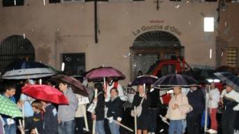 Fedeli in processione