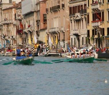 <b>CUS PISA</b> Una fase della gara a Venezia 