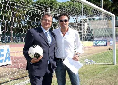 «Sì allo stadio, no al centro commerciale»