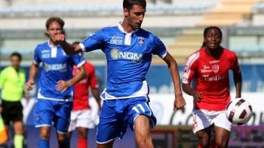 Salvatore Foti in azione nel match con la Triestina