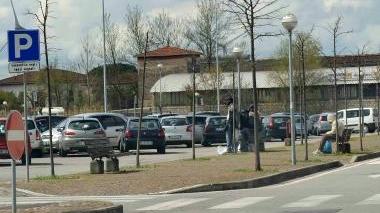 Piazza della Solidarietà è stata ancora una volta teatro di un episodio di intolleranza e a rischio-sicurezza