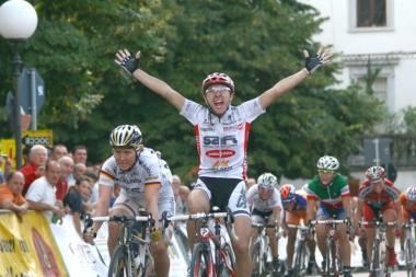 Lo strappo di Montecarlo deciderà la tappa del Giro della Toscana