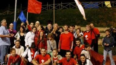 <b>I VINCITORI </b>La squadra del rione Croce di Casciana Alta