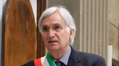 Una veduta del palazzo comunale