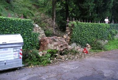 Lassessore Santini e il masso caduto ad agosto 