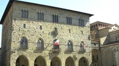 Il direttore Ferri Sopra, il Comune