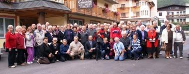 Tinti in visita agli anziani in vacanza a Pinzolo
