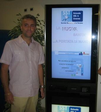 Lapparecchio che stampa i referti 