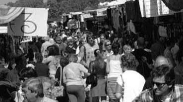 Il mercato in via Paparelli