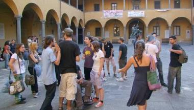 Studenti allinterno del cortile della Sapienza 