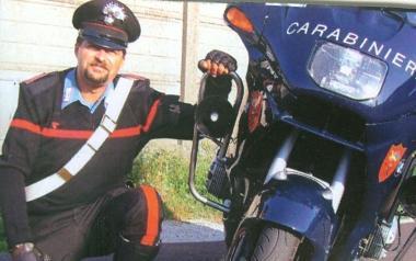 Paolo Barontini alla festa di Telethon a Pontedera e in una foto del calendario dellArma 
