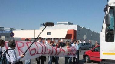 I precari fanno causa alla Mtm
