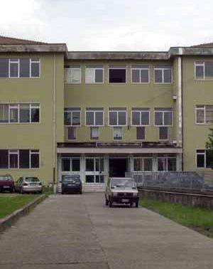 Ledificio della scuola di Pontremoli    