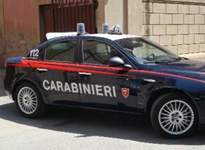 Guida drogato e tampona i carabinieri che gli trovano anche eroina nell'auto