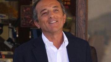 Sopra l’assessore alla Sicurezza Aldo Milone