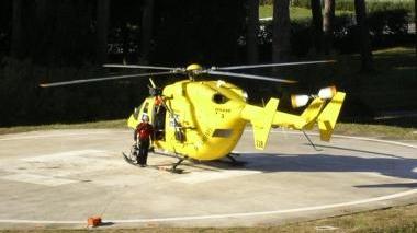 <strong>IN VOLO AL MEYER.</strong> L’elicottero del 118 mentre si alza in volo dal Versilia