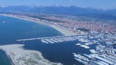 <b>SOTTO CONTROLLO.</b> Il porto visto dall’alto