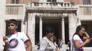 Caccia ai voti lasciati da Lucacchini