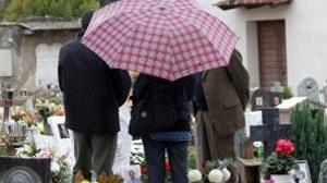 Cimiteri, addio concessione gratuita