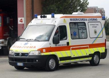 Investita da uno scooter a Fiorentina: trauma cranico