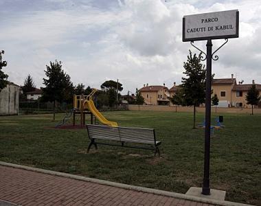 Il parco giochi intitolato ai soldati uccisi a Kabul   
