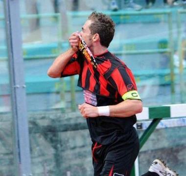 <b>CAPITANO.</b> Cavallaro 