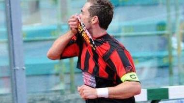 <b>CAPITANO.</b> Cavallaro