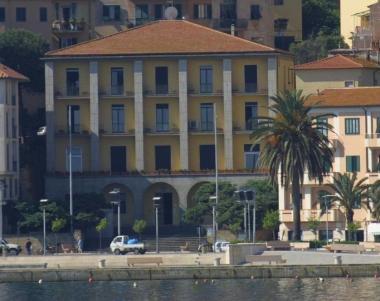 <b>IN COMUNE.</b> Rivoluzione a Porto Santo Stefano negli uffici comunali 