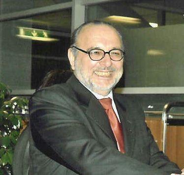 <b>CERVELLO E POLITICA.</b> Tra i protagonisti il professor Ubaldo Bonuccelli Sotto, Nichi Vendola 