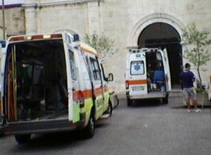 In chiesa arrivano le ambulanze, due malori durante la messa