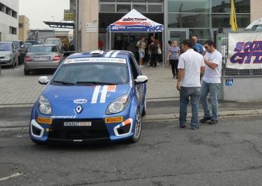 Festeggia il duo Di Palma-Dimare in luce al Trofeo Twingo Gordini