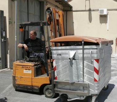 Rifiuti speciali in unazienda 