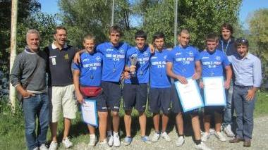 La squadra della Canoa San Miniato che si è laureata campione d’Italia Juniores