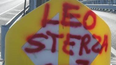 L'ironia dei portuali