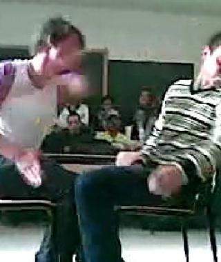  VOLANO SCHIAFFI. Inserito due anni fa dagli studenti del Cecioni. Due ragazzi impegnati in ...